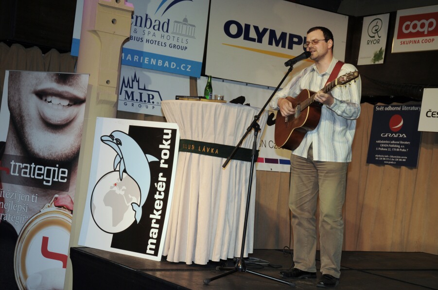 100513_mark09_10