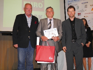 1105011m_marketer2010