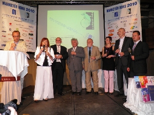 1105011x_marketer2010