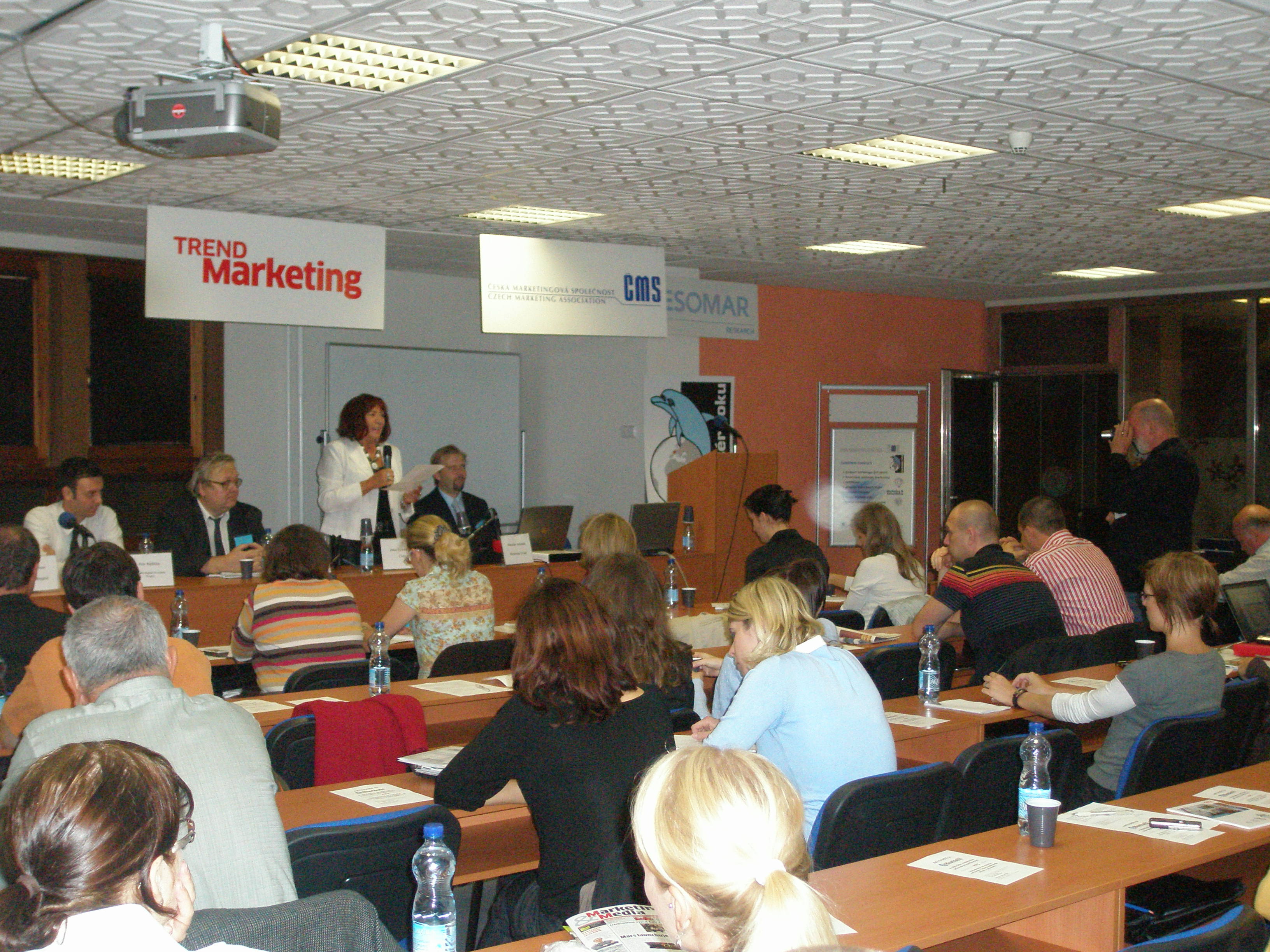 konfpodzim_08_02