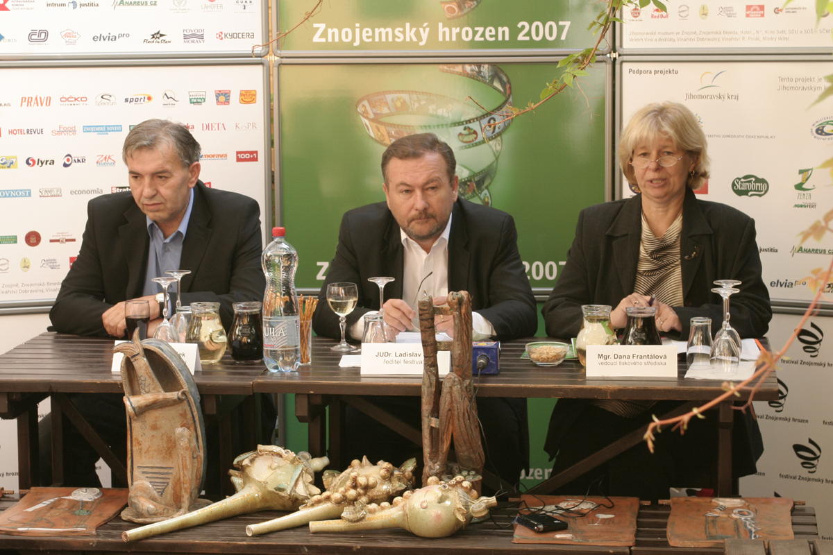 znoj_hroz_07_04 znoj_hroz_07_04